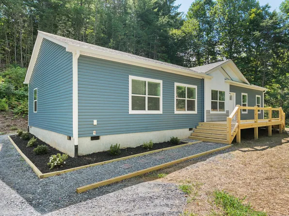 24 Green Burch Dr, Bryson City, NC 28713