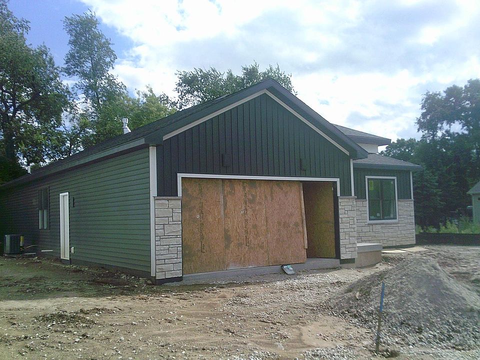 2nd image of 314 Evan DRIVE