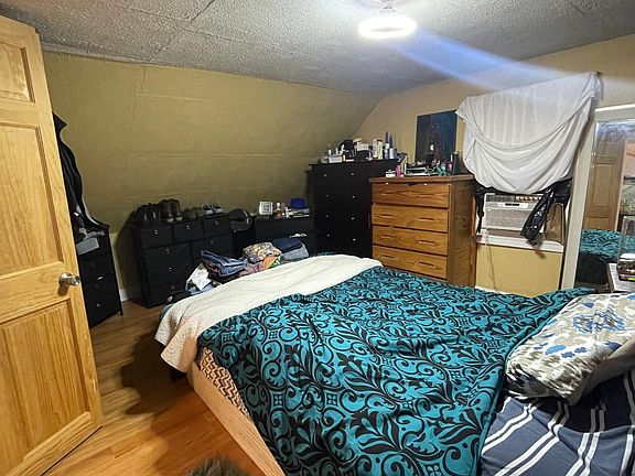 3rd image of 41 Farragut Ave Floor 4