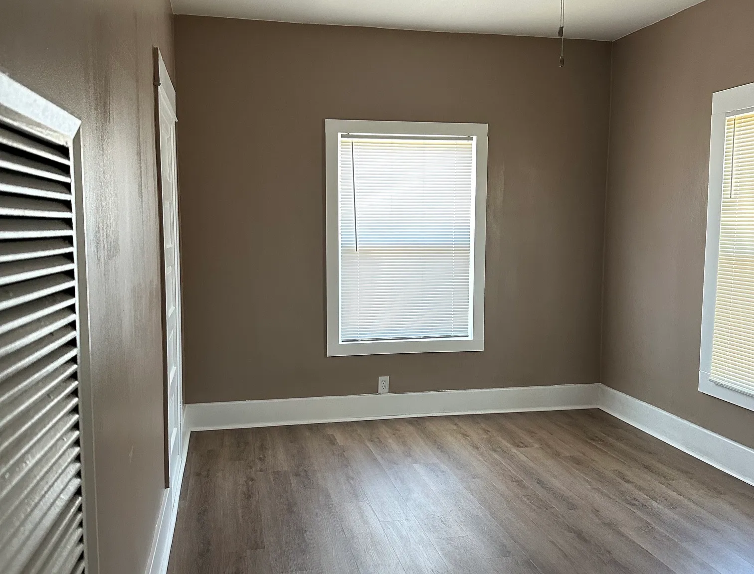 2 bed, 1.5 bath, 1146 sqft, $3,800 — Photo 3