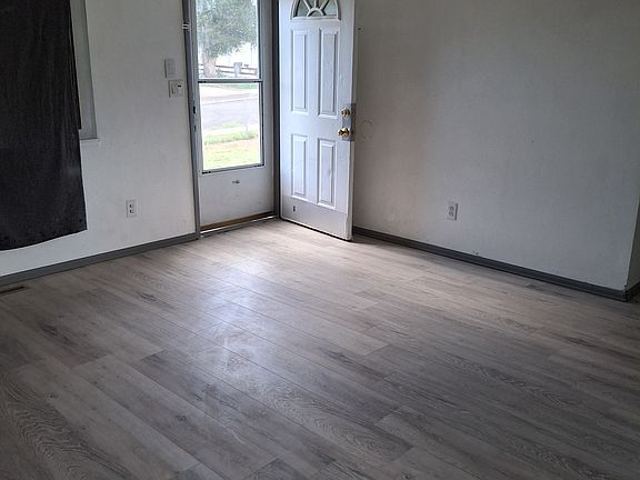 4th image of 1404 Willshire Dr