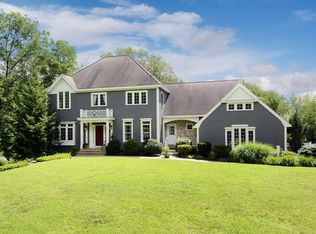 390 Davis St, Northborough, MA 01532