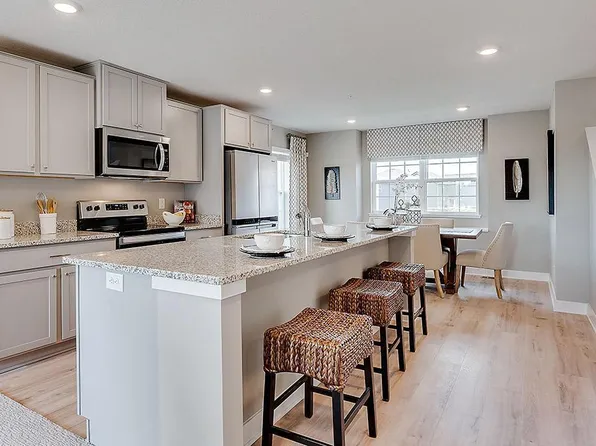 12589 Guadalcanal Cir NE #F, Blaine, MN 55449