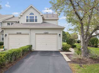 1210 Rhodes Ln #1210, Naperville, IL 60540