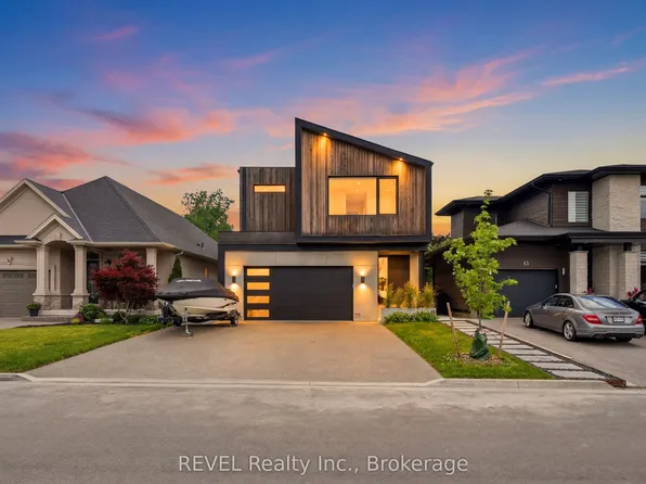 81 Mackenzie King Ave, Saint Catharines, ON L2P 0E1