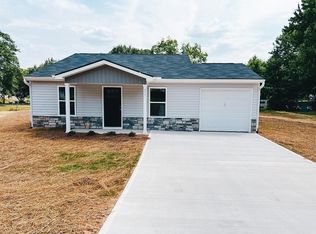 495 Laurens St, Chesnee, SC 29323