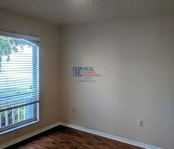 10128 Heather Sound Dr — Photo 17
