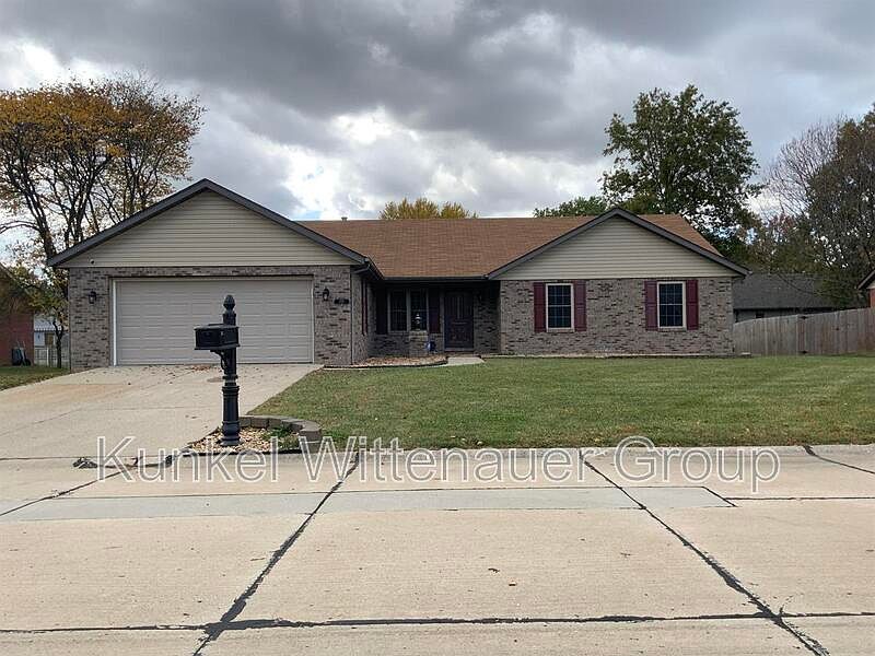1st image of 1721 Spruce Hill Dr