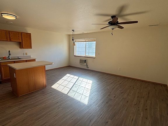 2nd image of 1805 Montana St APT B