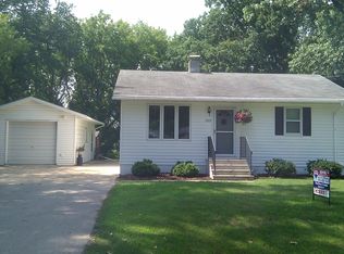 1929 Lone Grove Ave, Green Bay, WI 54303