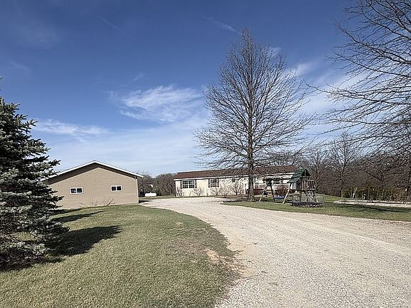 2nd image of 12138 Willow Ave