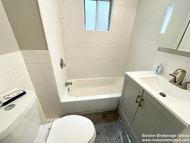 31 Falcon St #2 — Photo 13