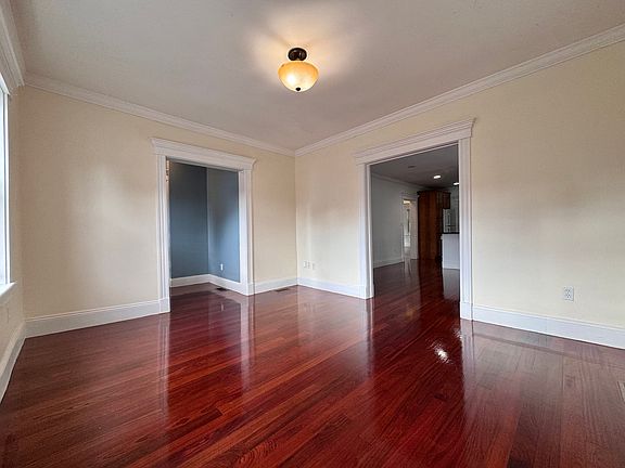 5th image of 10 Woodfield St