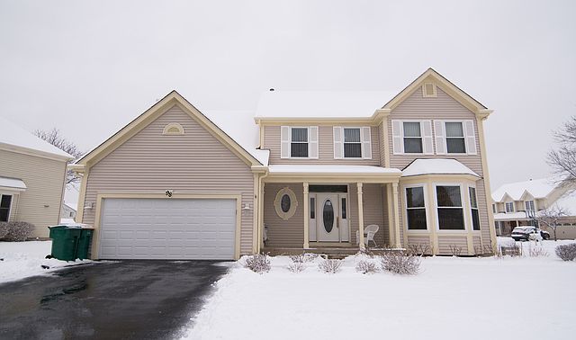 1st image of 98 Cambridge Dr