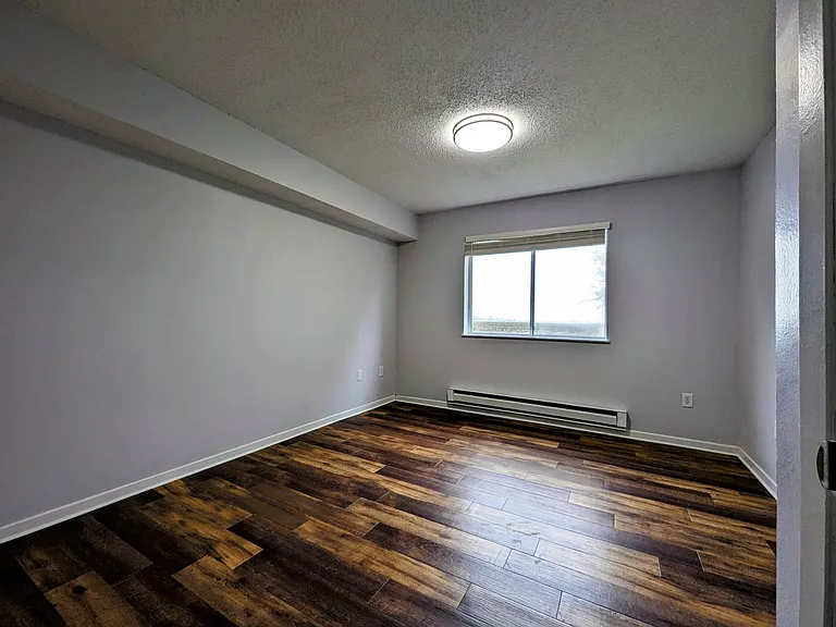 408 E 15th St #205 — Photo 11