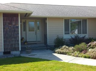63 Macbeth Pl, Sequim, WA 98382