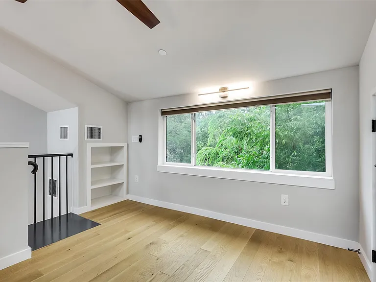 913 Duncan Ln #203 — Photo 15