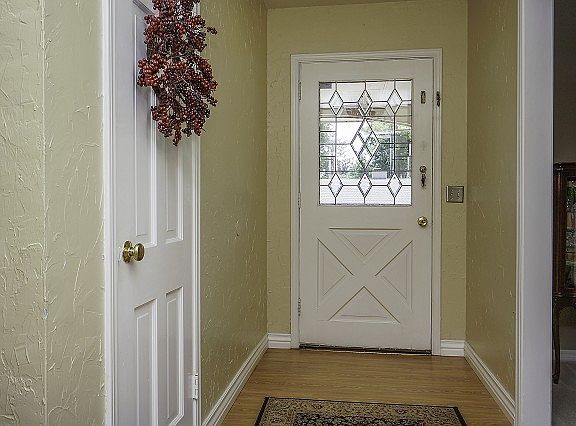 Cute, Welcoming Entry