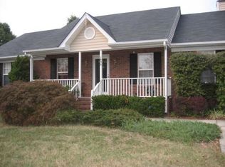 1833 New Bedford Dr, Greensboro, NC 27410