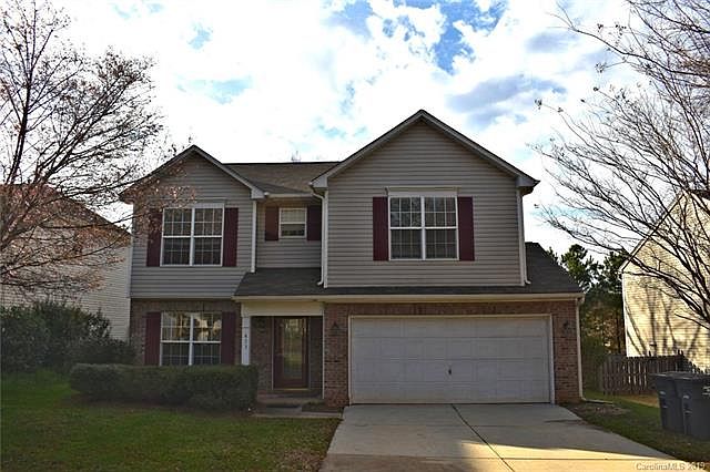 2nd image of 413 Sugar Maple Dr
