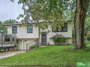 2802 Victoria Ave, Bellevue, NE 68005