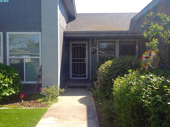 4th image of 1219 W Cherry Court