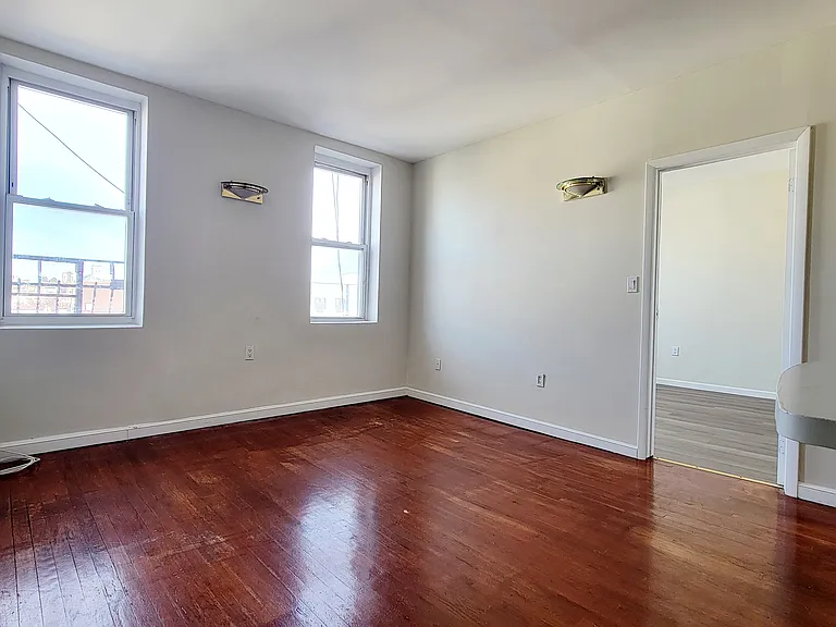 6052 Tyler Pl #18 — Photo 3