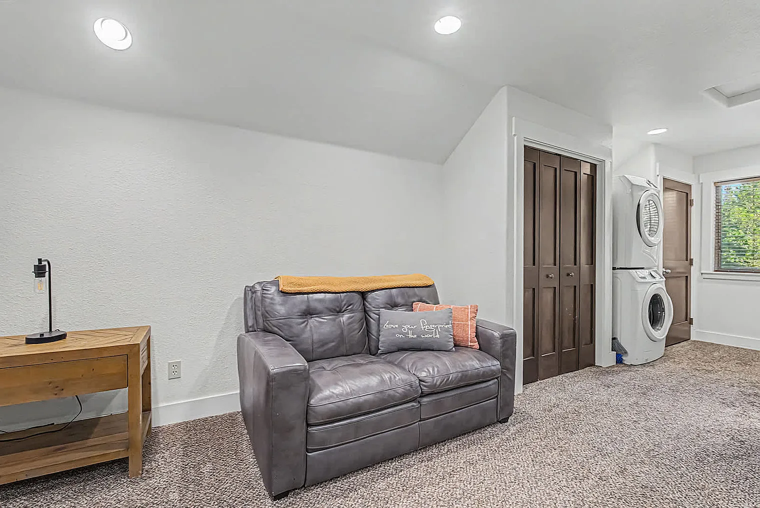 1 bed, 1.0 bath, $6,388 — Photo 2