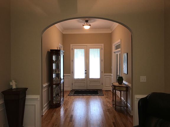 5th image of 349 Gardenia Dr