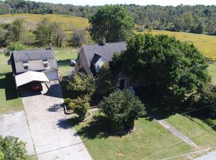 686 Crucible Rd, Rices landing, PA 15357