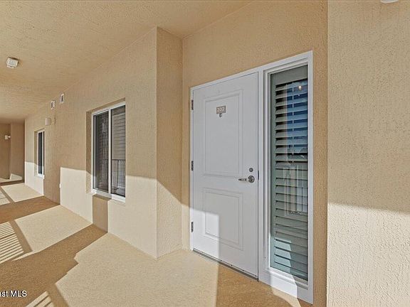 4th image of 1025 Highway A1a #202