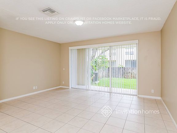 5th image of 9814 Porta Leona Ln