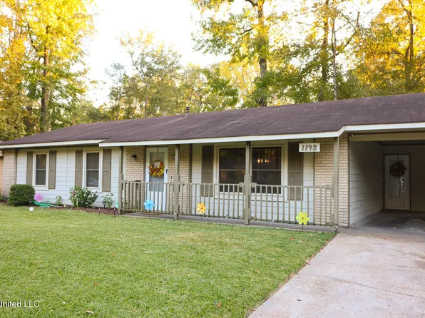 1145 Wooddell Dr, Jackson, MS 39212