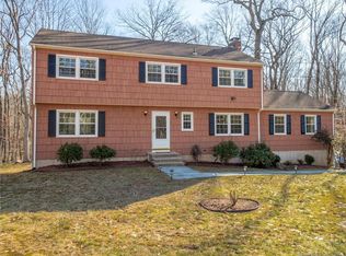 20 Tubbs Spring Ct, Weston, CT 06883