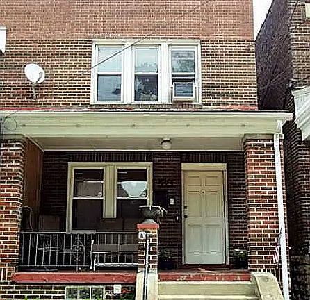 2nd image of 521 Summerlea St