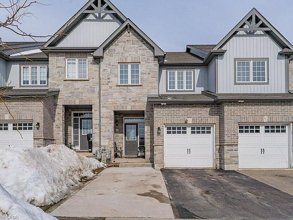 3rd image of 8 Renfrew St