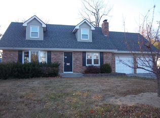 8876 Farley St, Overland Park, KS 66212