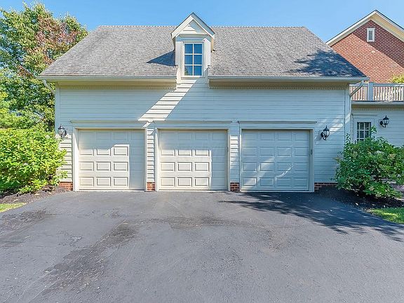 5th image of 7718 Aspinwall S