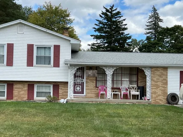 1500 Schafer Dr, Burton, MI 48509