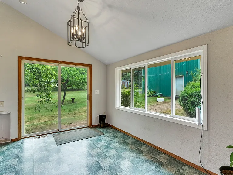 3194 Crooked Finger Rd NE — Photo 28