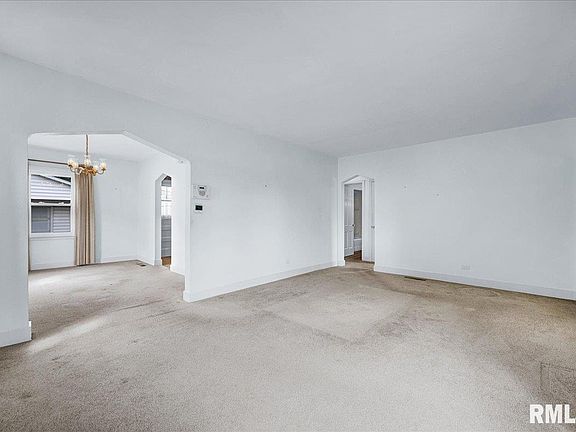 4th image of 2309 W Manor Pkwy