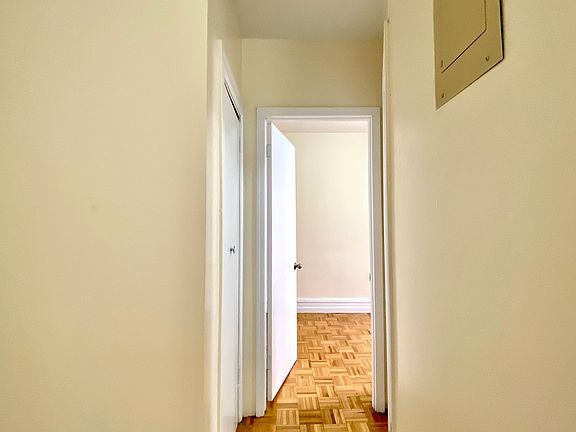 4th image of 535 E 78th St #4GV