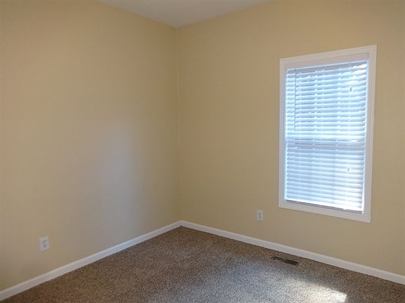 5th image of 5966 Tate Dr