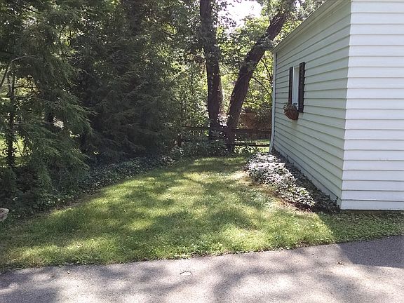 2nd image of 5758 Hartford St