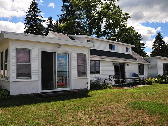 5th image of 1302 S Lakeshore Dr