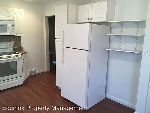 5th image of 20460 Elkhart St