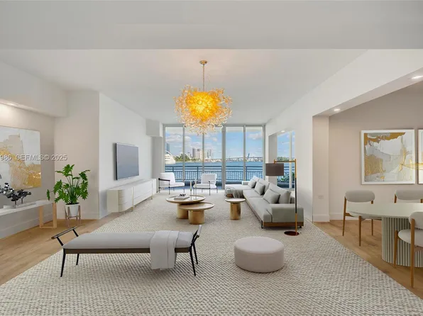 848 Brickell Key Dr APT 204, Miami, FL 33131