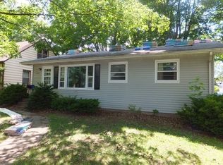 2630 Wilkes Ave, Davenport, IA 52804