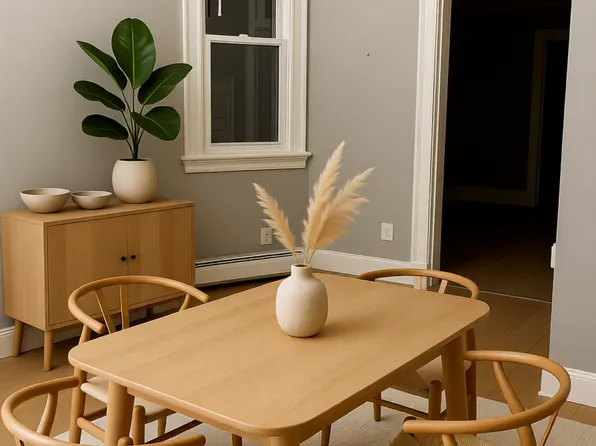 31 Carlton Avenue image 1 of 10