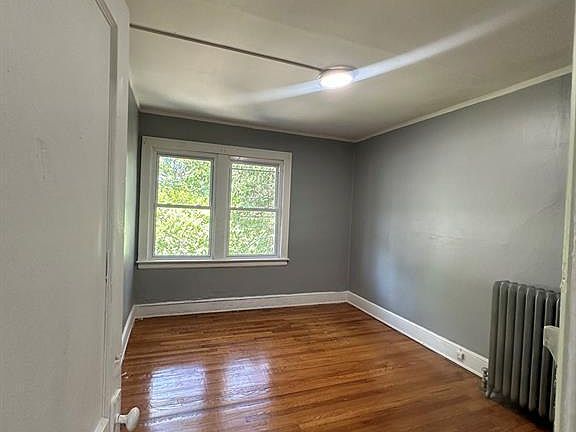 5th image of 165 Martin St Floor 3